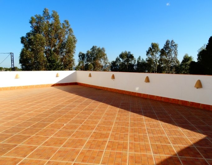 Kommersiella byggnader med 4 lägenheter till salu i Javea