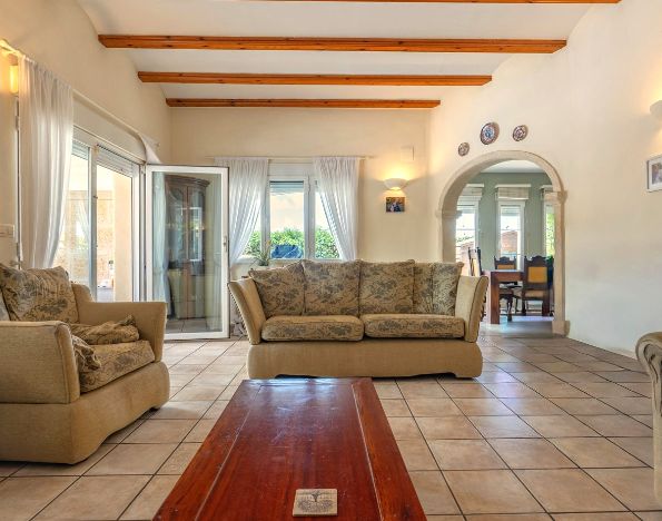 Traditionell Enplansvilla i Costa Nova, Jávea – Platt Tomt, Pool och Utomhusliv