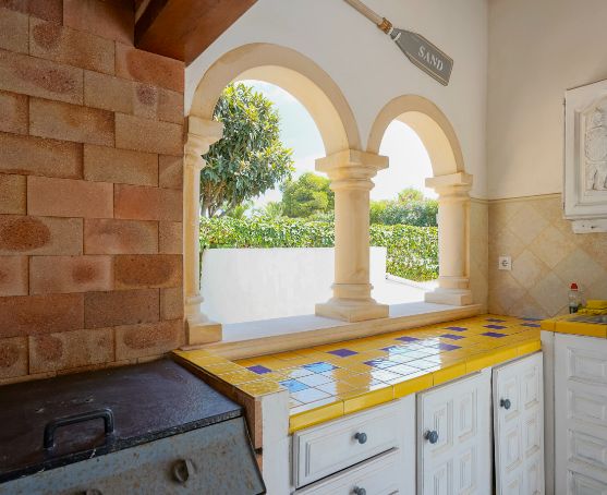Traditionell Enplansvilla i Costa Nova, Jávea – Platt Tomt, Pool och Utomhusliv