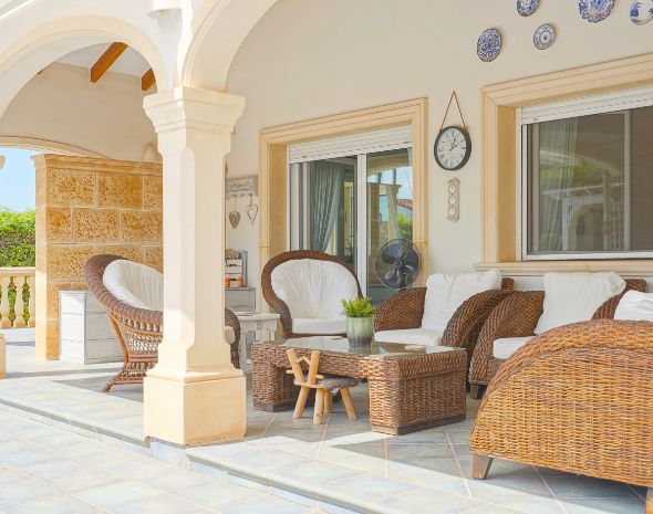 Traditionell Enplansvilla i Costa Nova, Jávea – Platt Tomt, Pool och Utomhusliv
