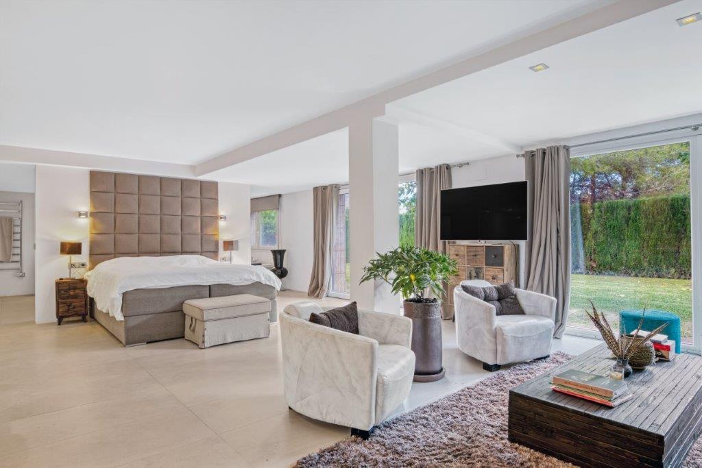 Modern villa med 5 sovrum till salu i Javea