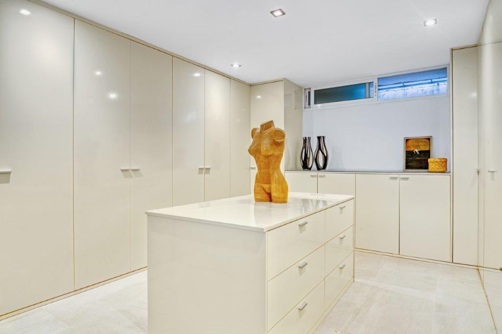 Modern villa med 5 sovrum till salu i Javea