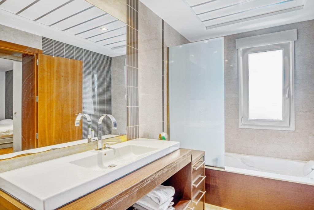 Modern villa med 5 sovrum till salu i Javea