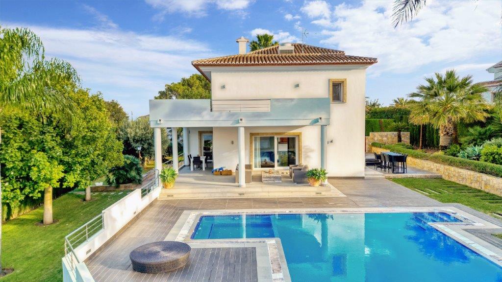 Modern villa med 5 sovrum till salu i Javea