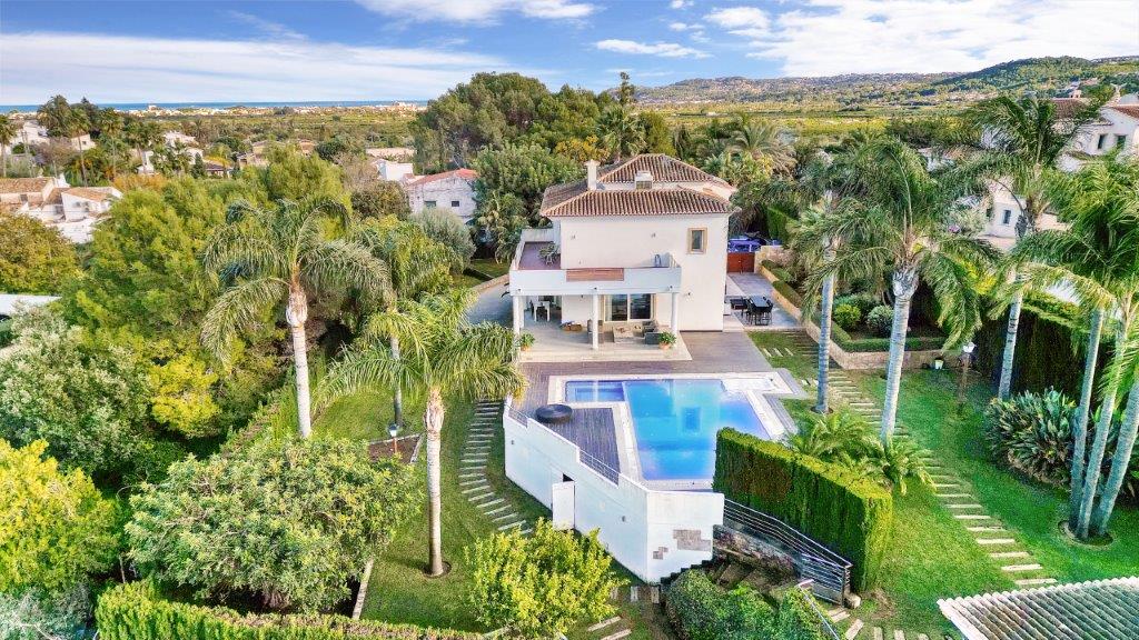Modern villa med 5 sovrum till salu i Javea